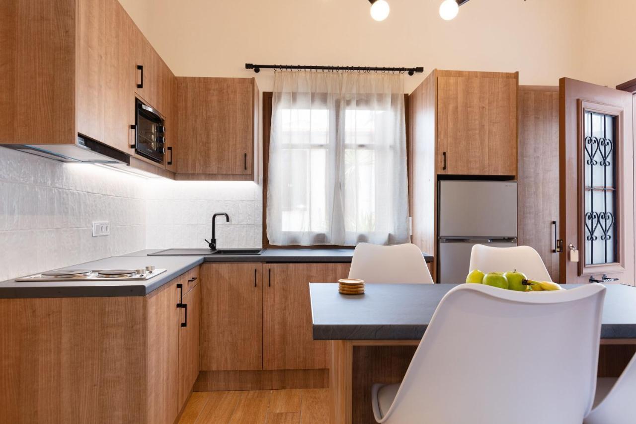 Lilys Apartments レティムノ エクステリア 写真